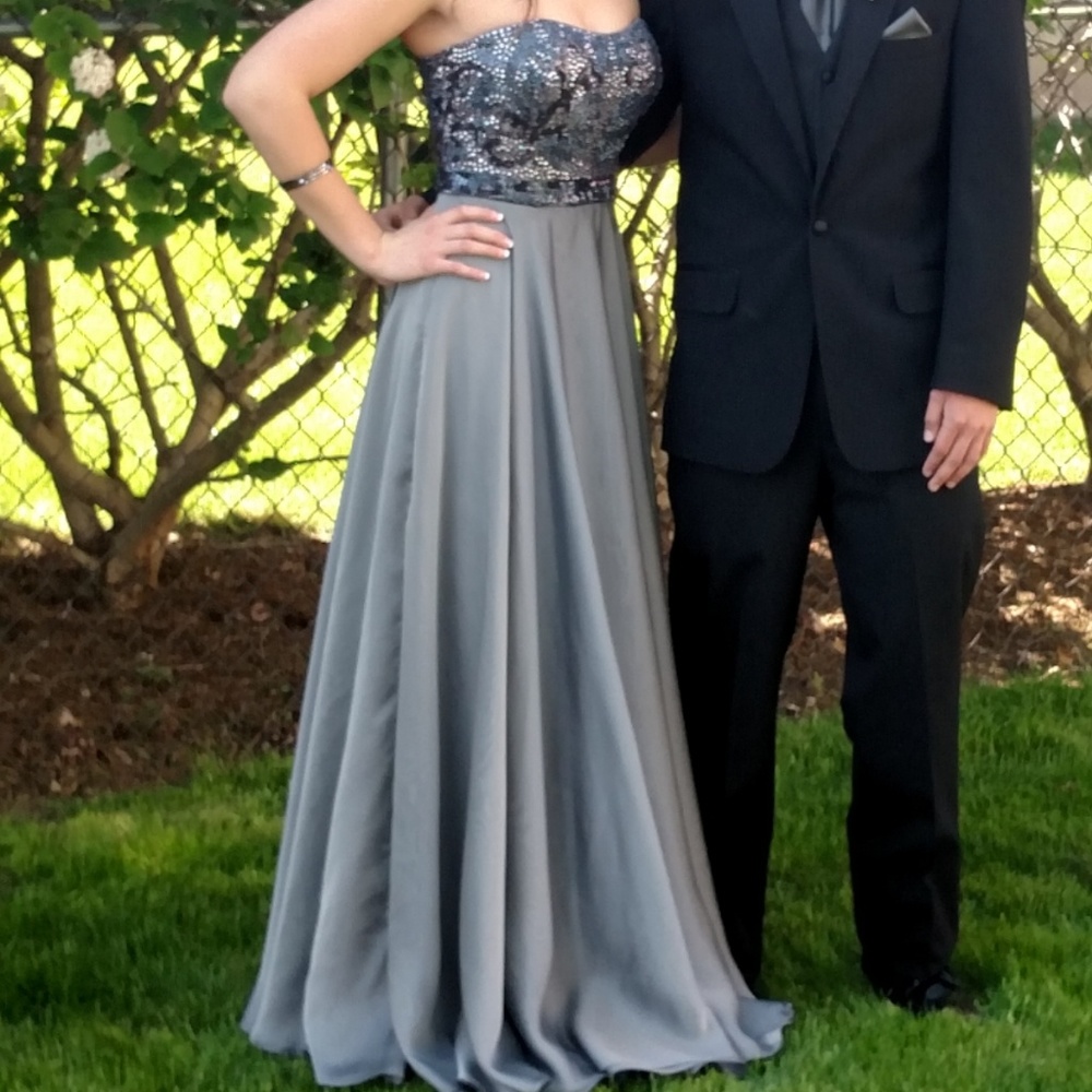 Sherri Hill Gunmetal Prom Dress - Picture 1 of 4